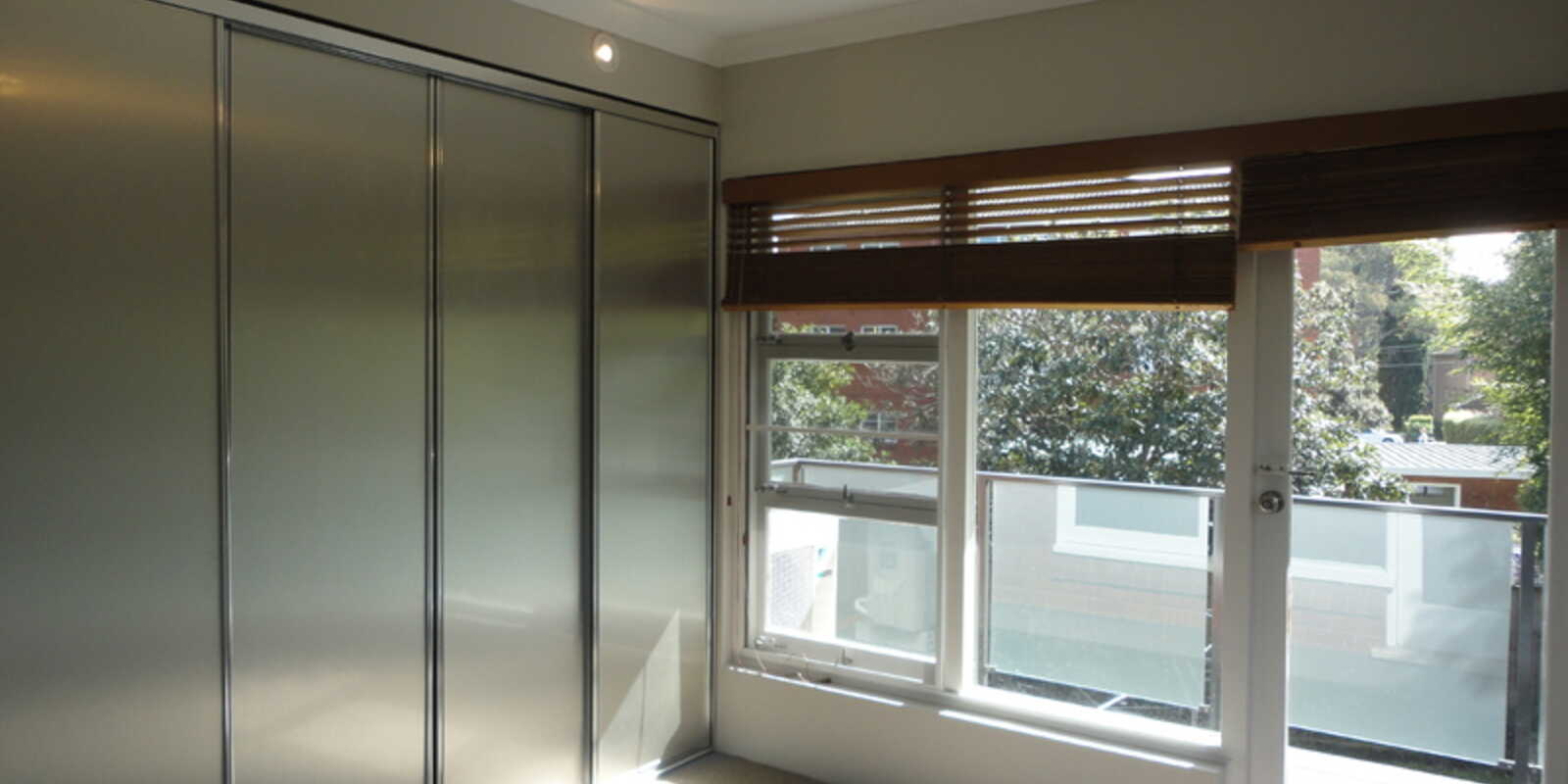 8/12 Hazelbank Road Wollstonecraft