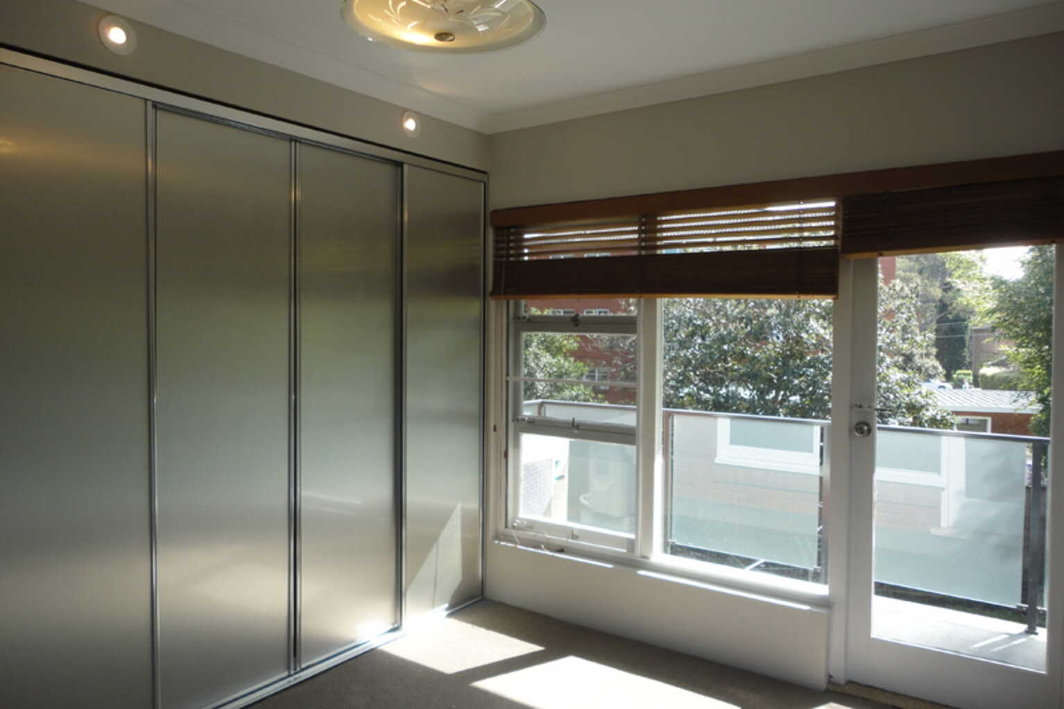8/12 Hazelbank Road Wollstonecraft