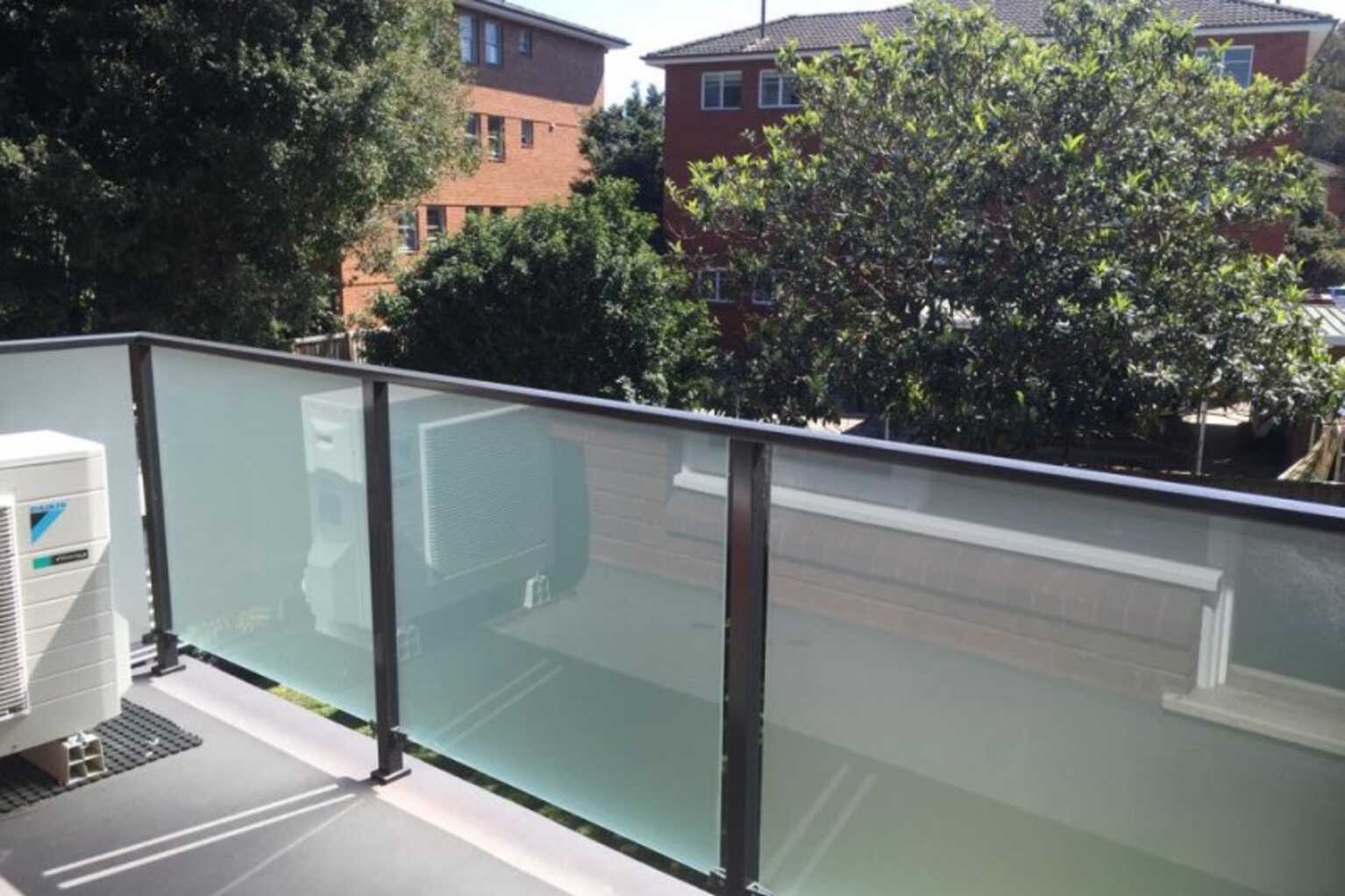 8/12 Hazelbank Road Wollstonecraft