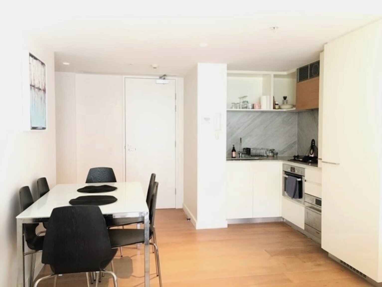 R406/200-220 Pacific Highway Crows Nest