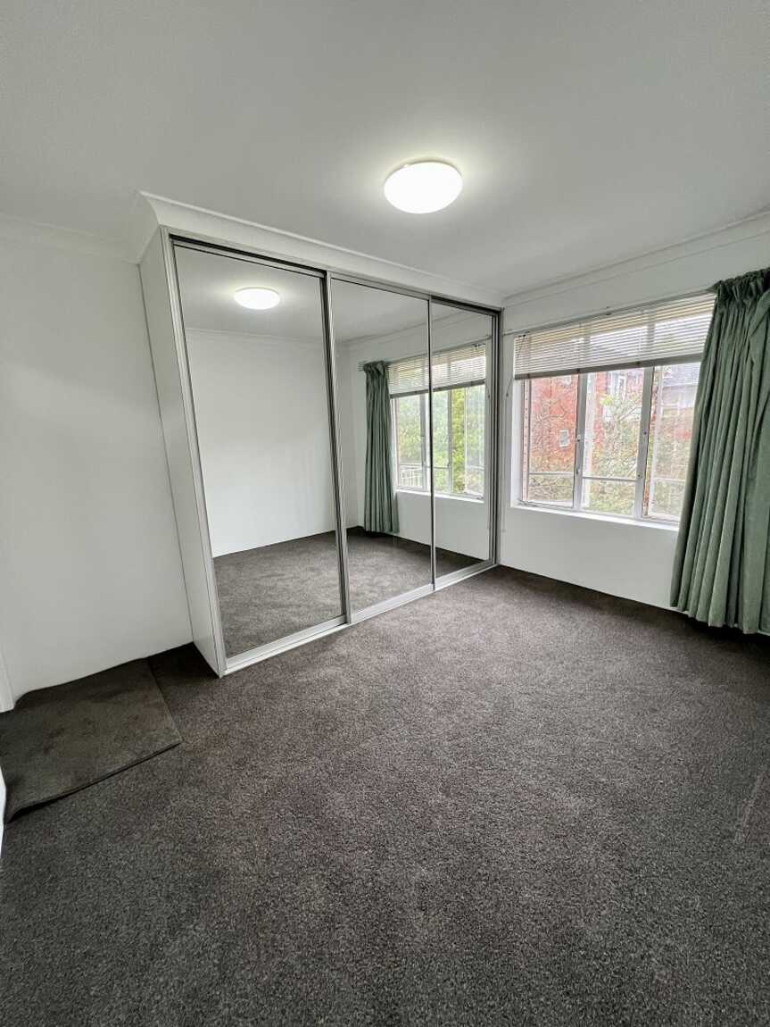 16/170 Falcon Street Crows Nest