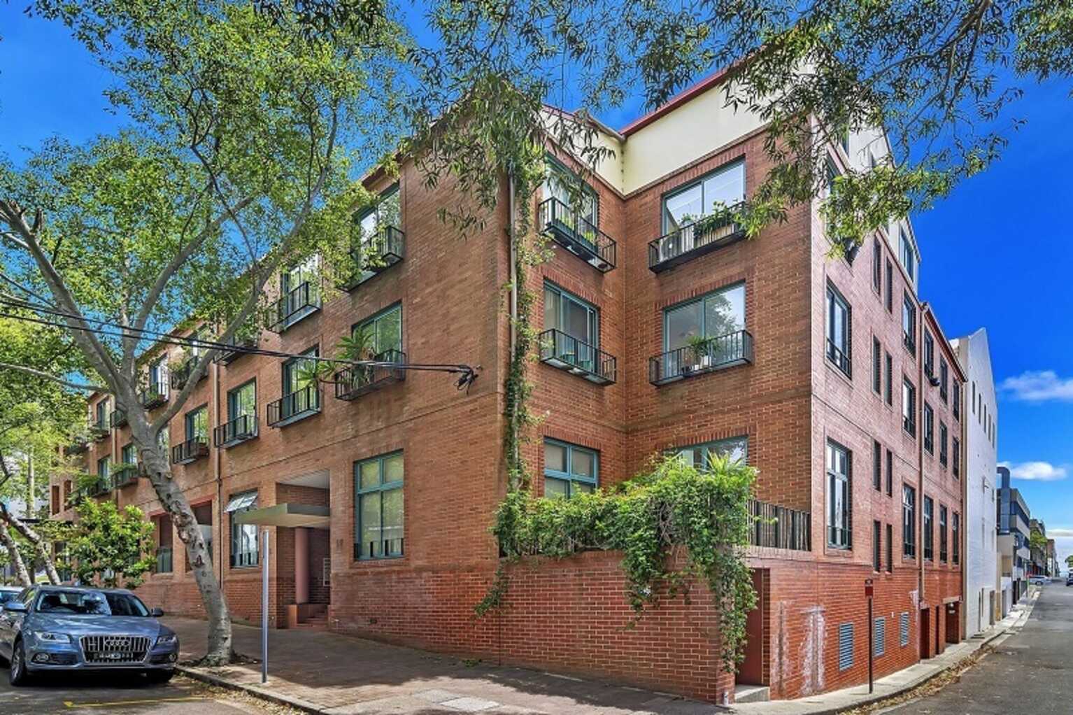 20/12 Hayberry Street Crows Nest