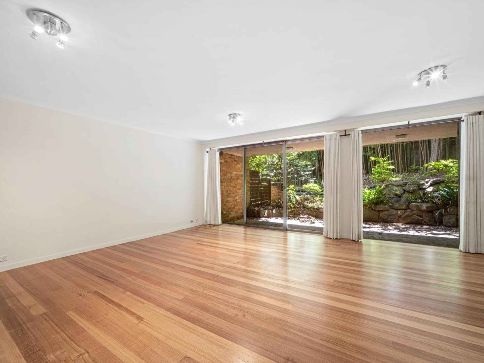 8/37 Gillies Street Wollstonecraft