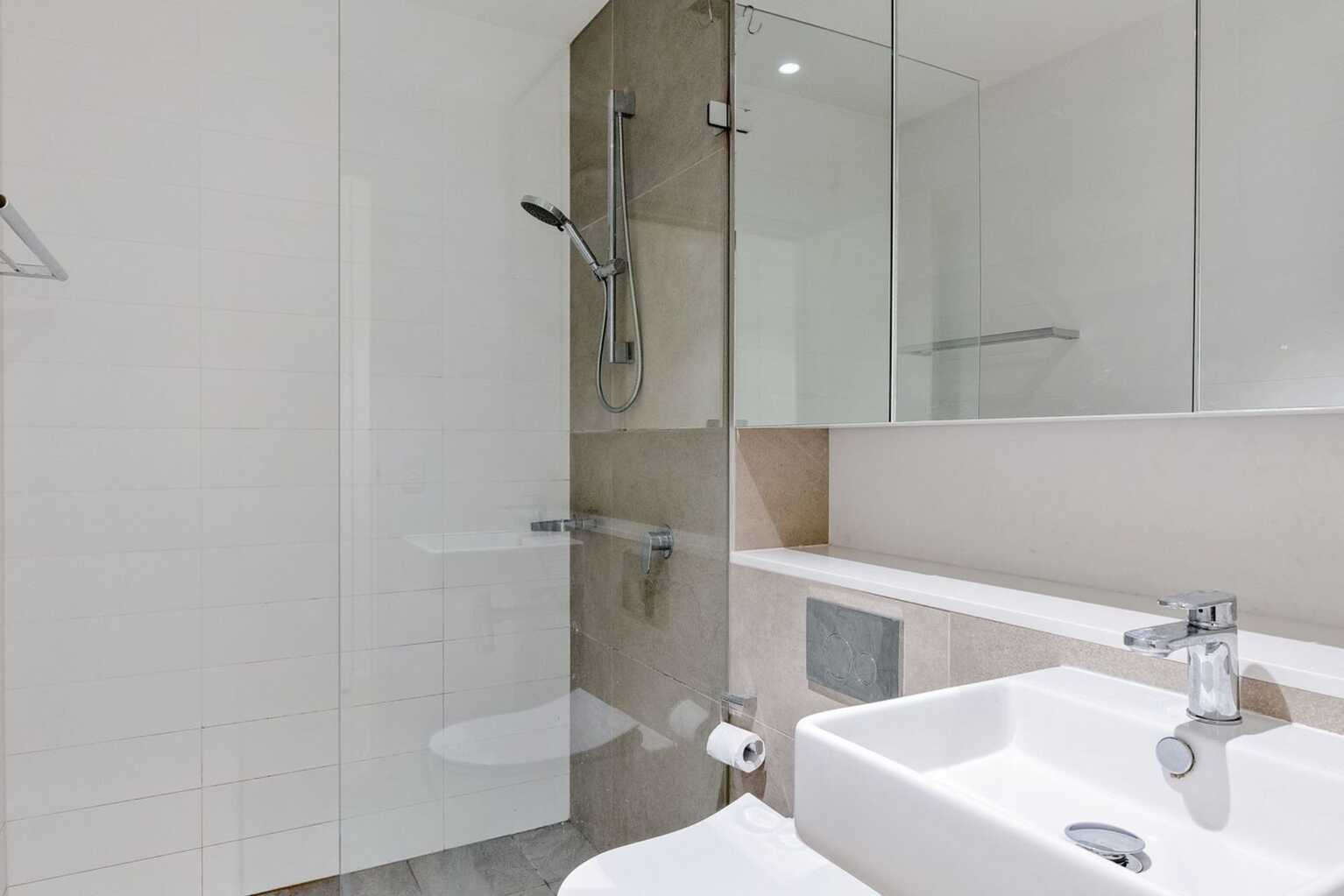 602/9 Albany Street St Leonards