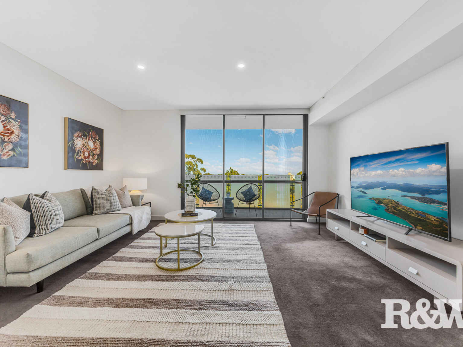 R203/220 Pacific Highway Crows Nest