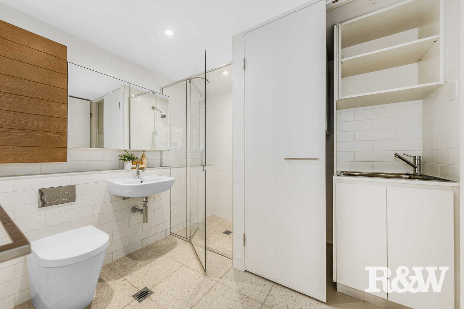 R203/220 Pacific Highway Crows Nest R203/220 Pacific Highway Crows Nest