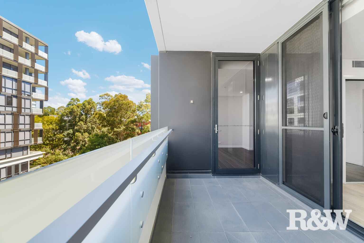 452/1C Betty Cuthbert Avenue Sydney Olympic Park