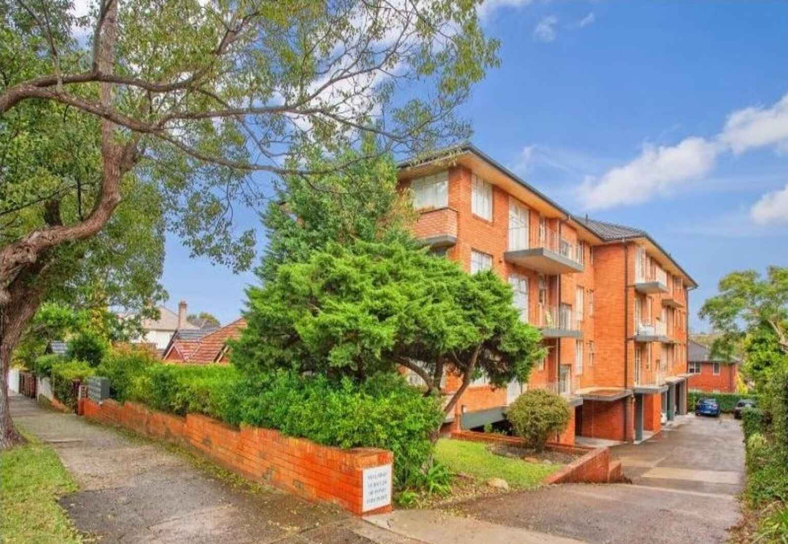 17/122 Raglan Street Mosman