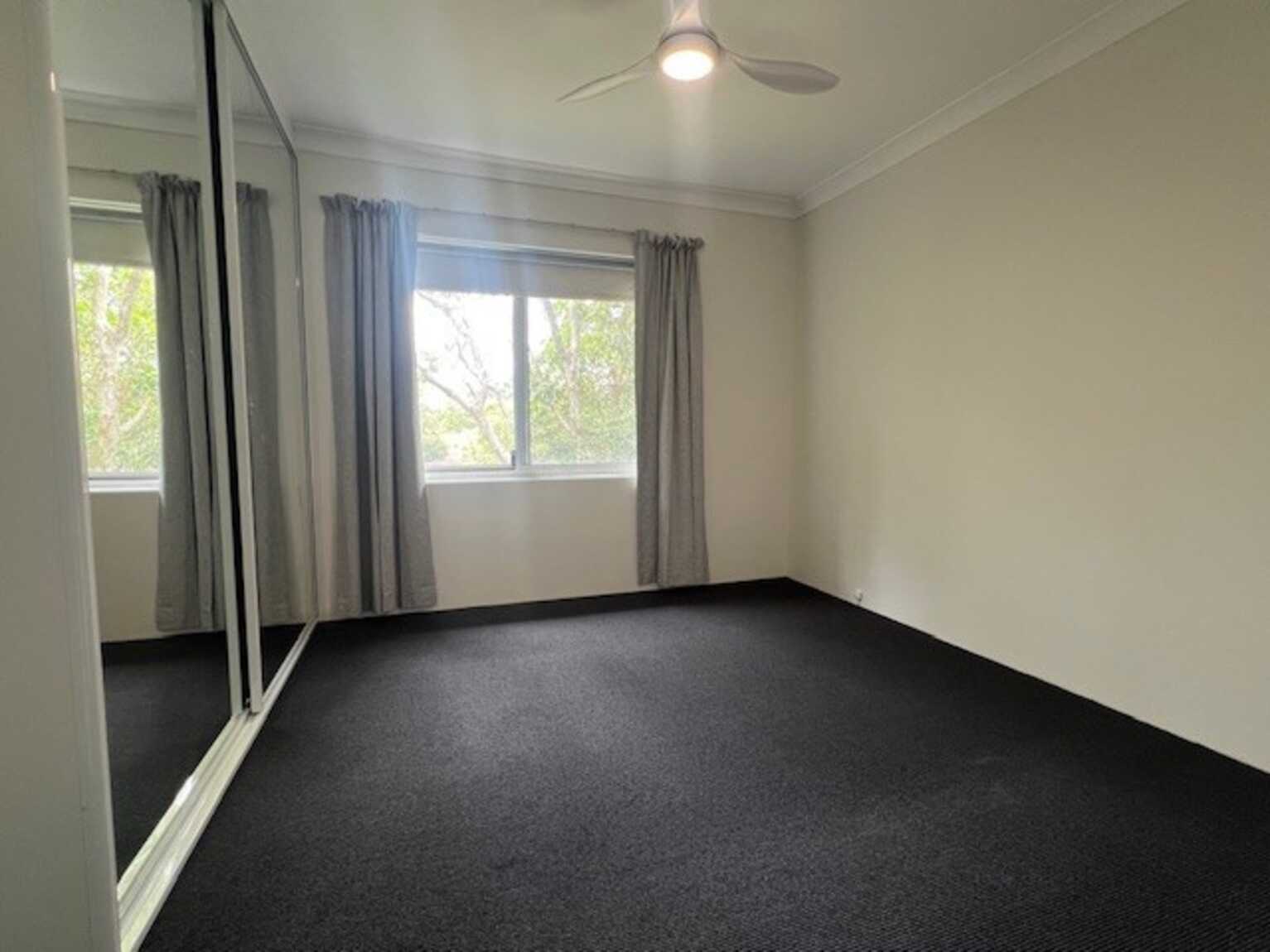 19/249 Ernest Street Crows Nest
