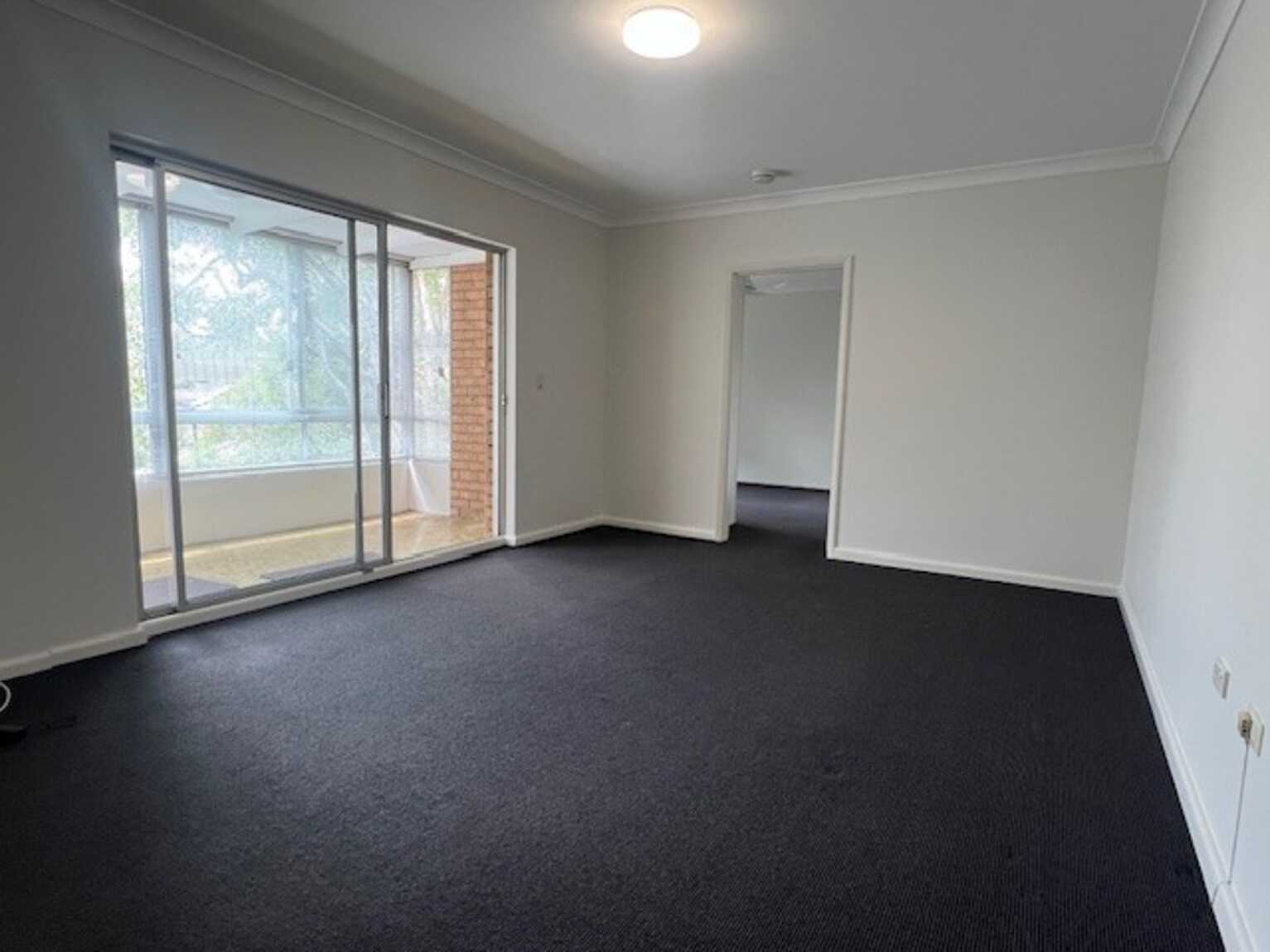 19/249 Ernest Street Crows Nest