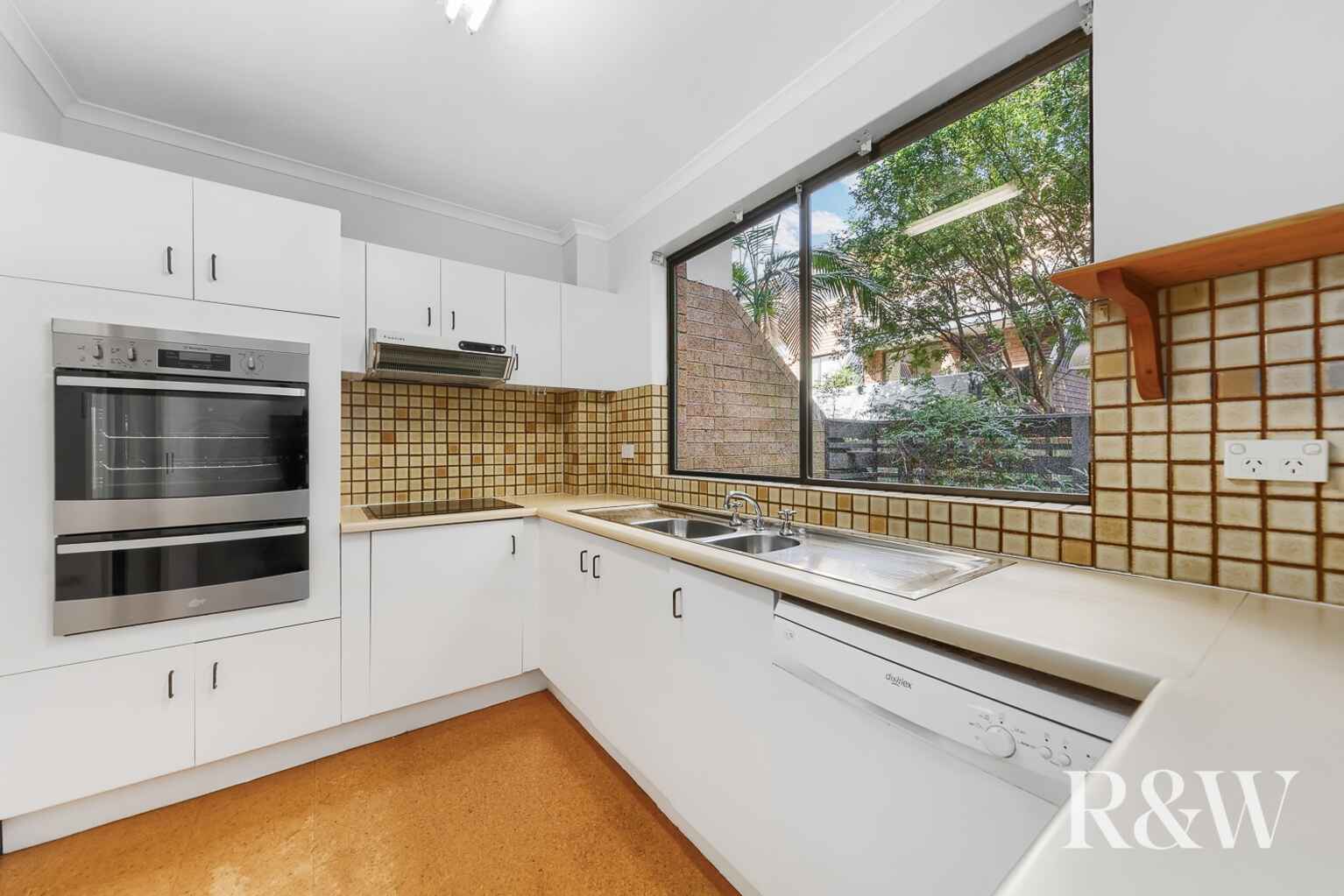 10/2 Rodborough Avenue Crows Nest