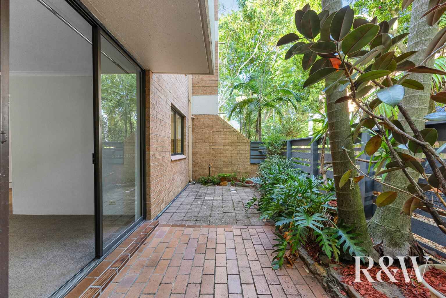 10/2 Rodborough Avenue Crows Nest