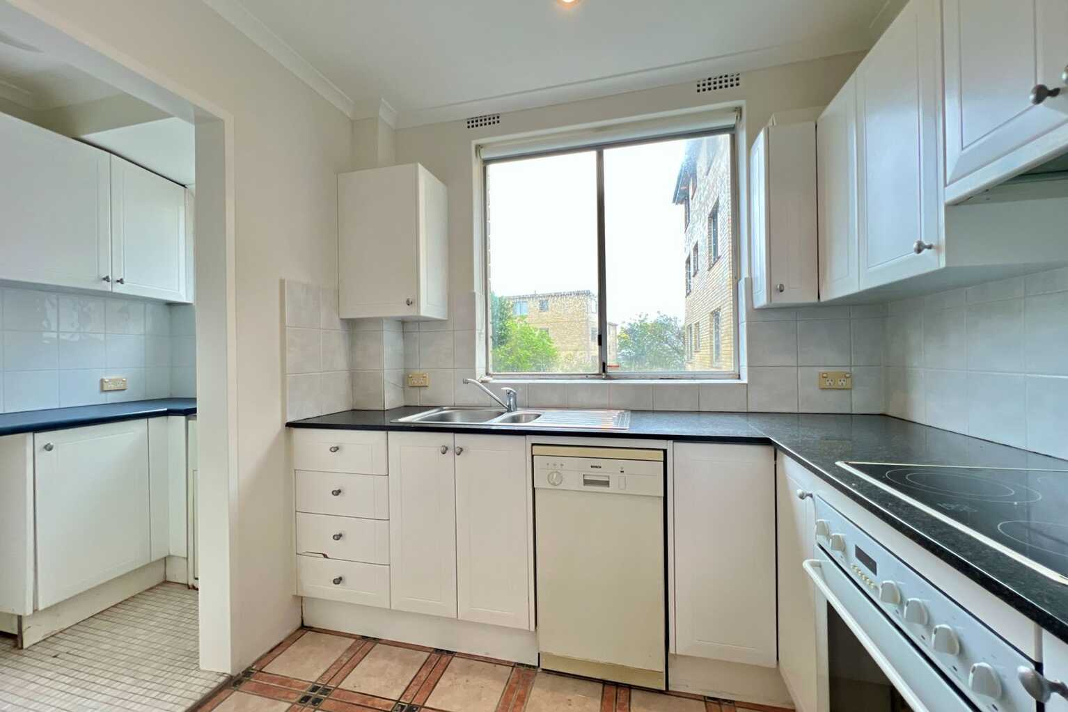 2/3 Rocklands Road Wollstonecraft