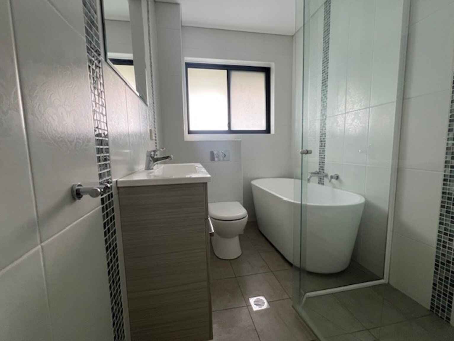 17/122 Raglan Street Mosman