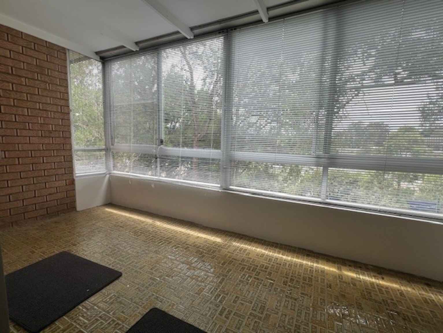 19/249 Ernest Street Crows Nest