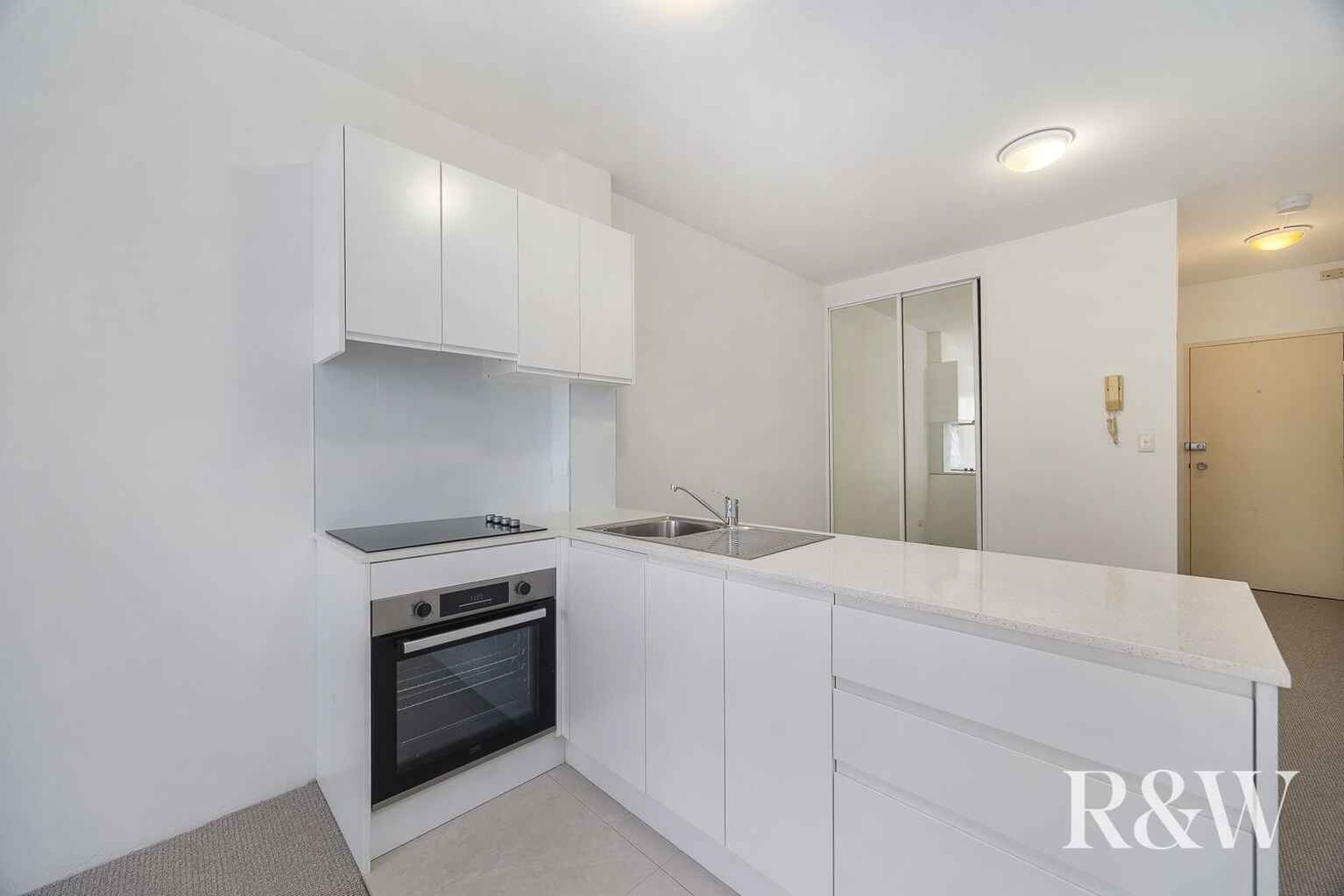 20/12 Hayberry Street Crows Nest