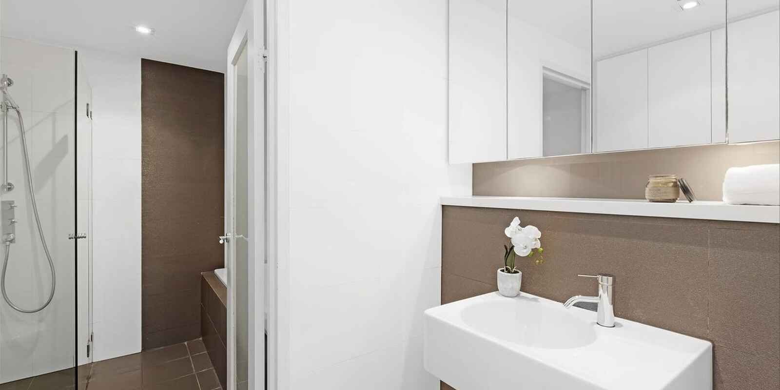4/45 Chandos Street St Leonards